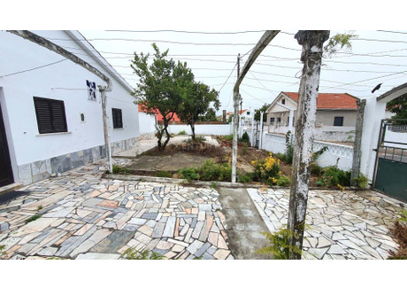 Dom na sprzedaż - Charneca De Caparica E Sobreda, Portugalia, 37 m², 280 470 USD (1 147 122 PLN), NET-101045683