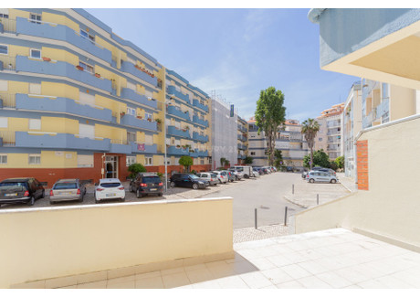 Mieszkanie na sprzedaż - Almada, Portugalia, 56 m², 204 273 USD (804 834 PLN), NET-97374585