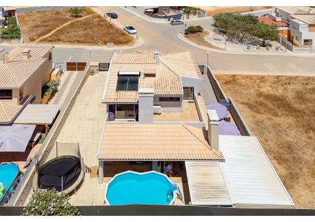 Dom na sprzedaż - Portimao, Portugalia, 180 m², 526 397 USD (2 074 005 PLN), NET-96125730
