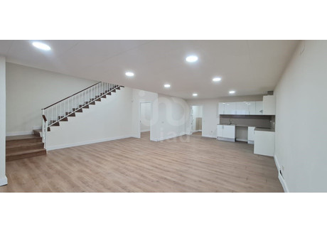 Dom na sprzedaż - L'hospitalet De Llobregat, Hiszpania, 213 m², 408 718 USD (1 708 443 PLN), NET-97966795