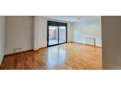 Mieszkanie do wynajęcia - Sabadell, Hiszpania, 125 m², 1768 USD (7231 PLN), NET-102293897