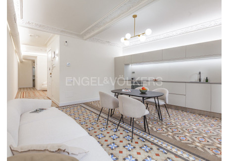 Mieszkanie na sprzedaż - Barcelona, Hiszpania, 87 m², 498 845 USD (2 045 264 PLN), NET-96661447