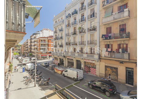Mieszkanie na sprzedaż - Barcelona, Hiszpania, 55 m², 217 592 USD (857 314 PLN), NET-97400714