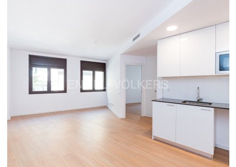 Mieszkanie na sprzedaż - Barcelona, Hiszpania, 72 m², 482 548 USD (1 857 809 PLN), NET-98727261