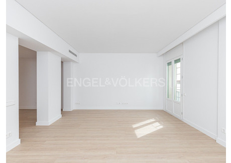 Mieszkanie na sprzedaż - Barcelona, Hiszpania, 132 m², 1 013 806 USD (3 903 154 PLN), NET-99139563