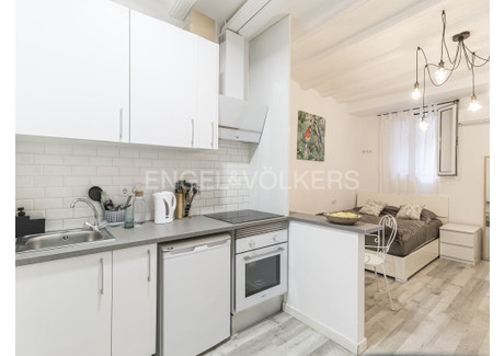 Mieszkanie na sprzedaż - Barcelona, Hiszpania, 34 m², 264 861 USD (1 017 065 PLN), NET-92892163