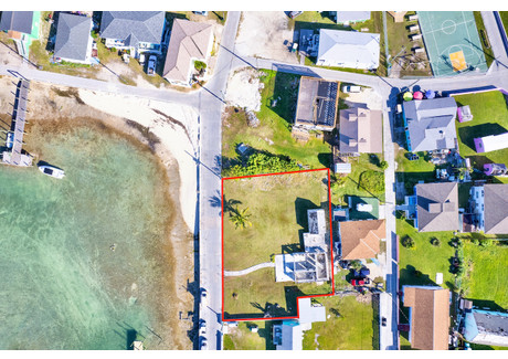 Dom na sprzedaż - QM5C+5V3, Blackwood Village, The Bahamas Green Turtle Cay, Bahamy, 116,13 m², 375 000 USD (1 537 500 PLN), NET-96143012