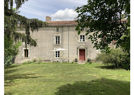 Dom na sprzedaż - Chantonnay, Francja, 190 m², 483 201 USD (1 855 493 PLN), NET-98831397