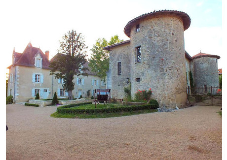 Dom na sprzedaż - Cherves-Châtelars, Francja, 1300 m², 3 120 504 USD (12 762 863 PLN), NET-93881263