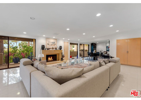 Mieszkanie na sprzedaż - 2131 Century Woods Way Los Angeles, Usa, 478,92 m², 3 600 000 USD (14 760 000 PLN), NET-85746899