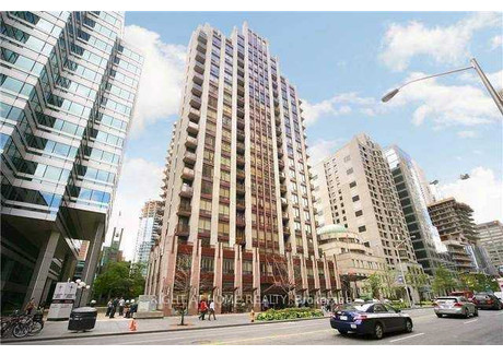 Mieszkanie do wynajęcia - 1008 - 85 Bloor St E Toronto, Kanada, 65,03 m², 1798 USD (7319 PLN), NET-102709563