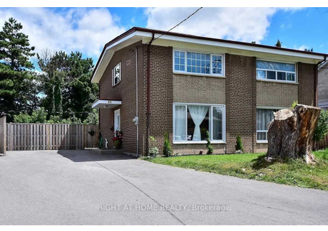 Dom na sprzedaż - 82 Baltray Cres Toronto, Kanada, 102,19 m², 665 373 USD (2 555 034 PLN), NET-98904235