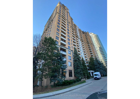 Mieszkanie na sprzedaż - 2316 - 18 Sommerset Way Toronto, Kanada, 130,06 m², 723 837 USD (2 946 017 PLN), NET-101420262