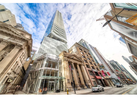 Mieszkanie na sprzedaż - 5310 - 197 Yonge St Toronto, Kanada, 55,74 m², 469 677 USD (1 911 587 PLN), NET-102408274