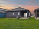Dom na sprzedaż - 131 Grassland Grve Chatham-Kent, Kanada, 102,19 m², 444 980 USD (1 775 472 PLN), NET-97035243