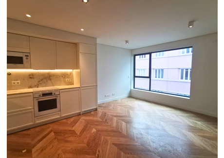 Mieszkanie na sprzedaż - Lisboa, Portugalia, 71 m², 974 358 USD (3 916 917 PLN), NET-99674550